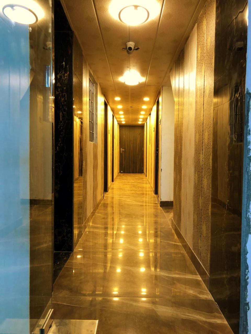 โรงแรมปาร์เดซิ หริทวาร ภายนอก รูปภาพ